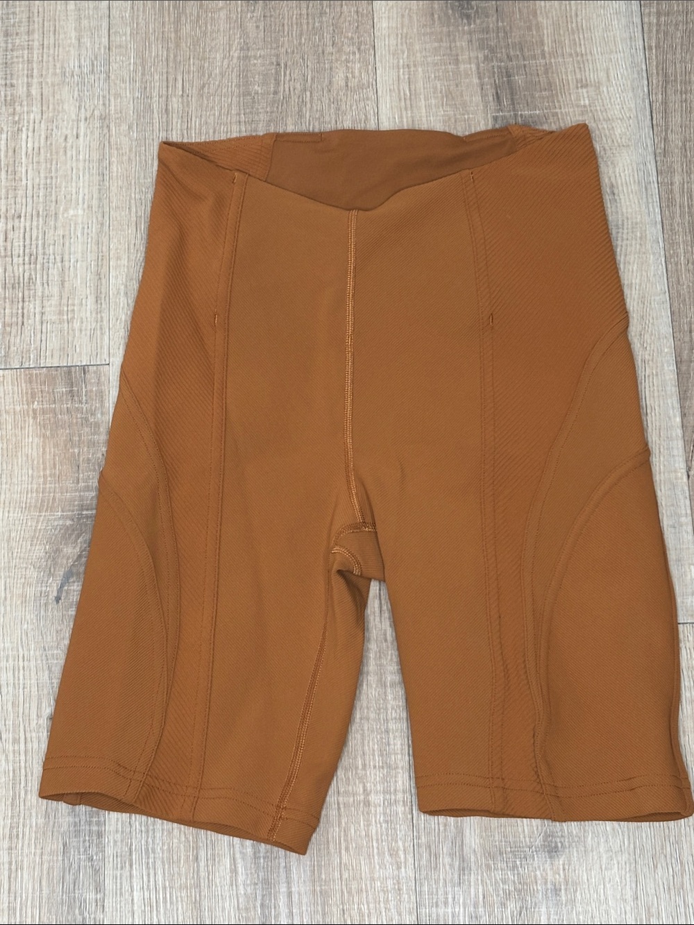 Lululemon Ribbed High-Rise Yoga Shorts 8" - Butternut Brown - Size 4